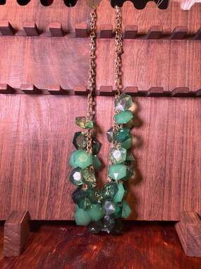 Stella & Dot Linden Green Glass Hexagon Statement Necklace